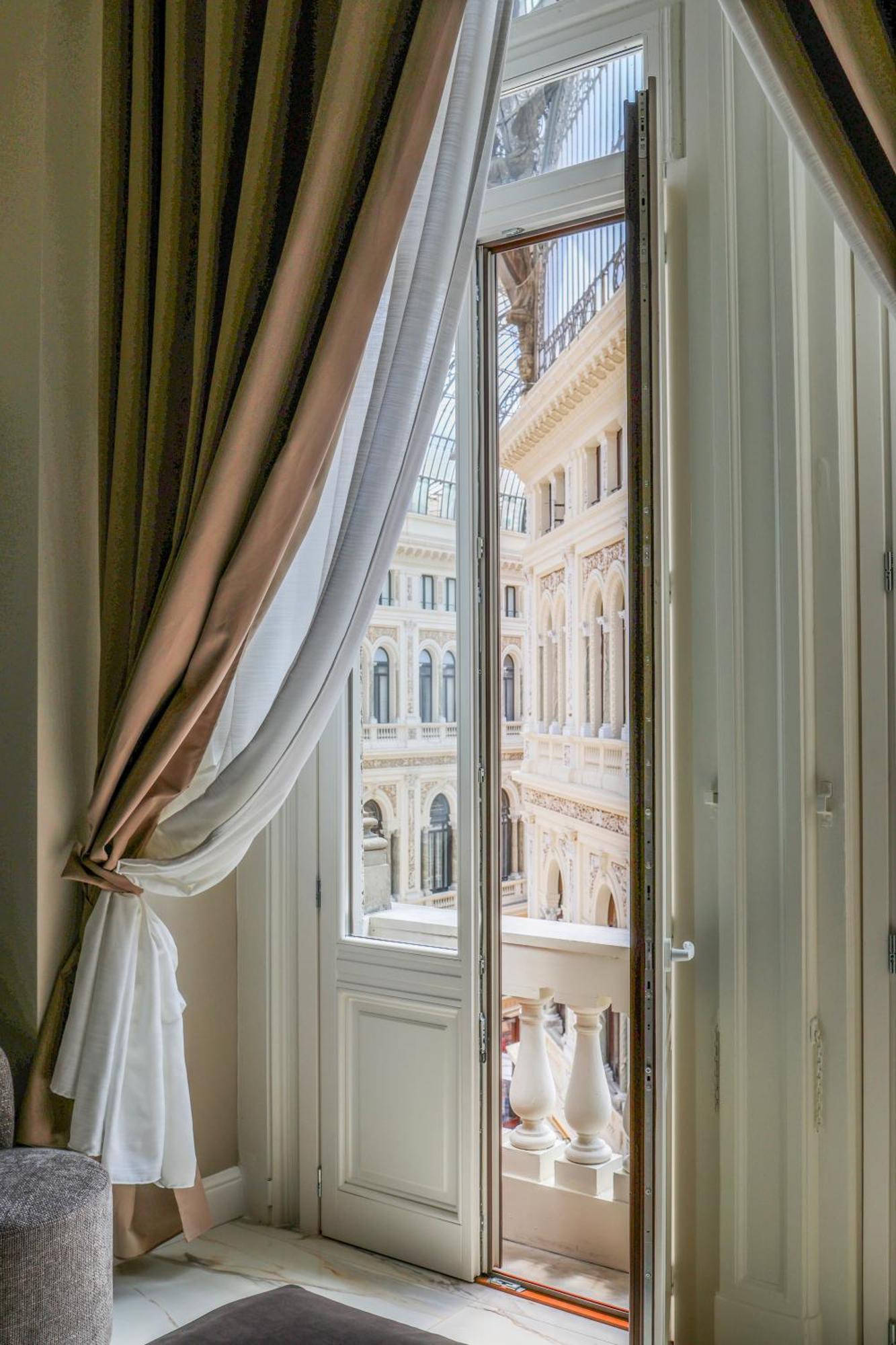 Maison San Carlo Luxury Suites Napoli Ngoại thất bức ảnh