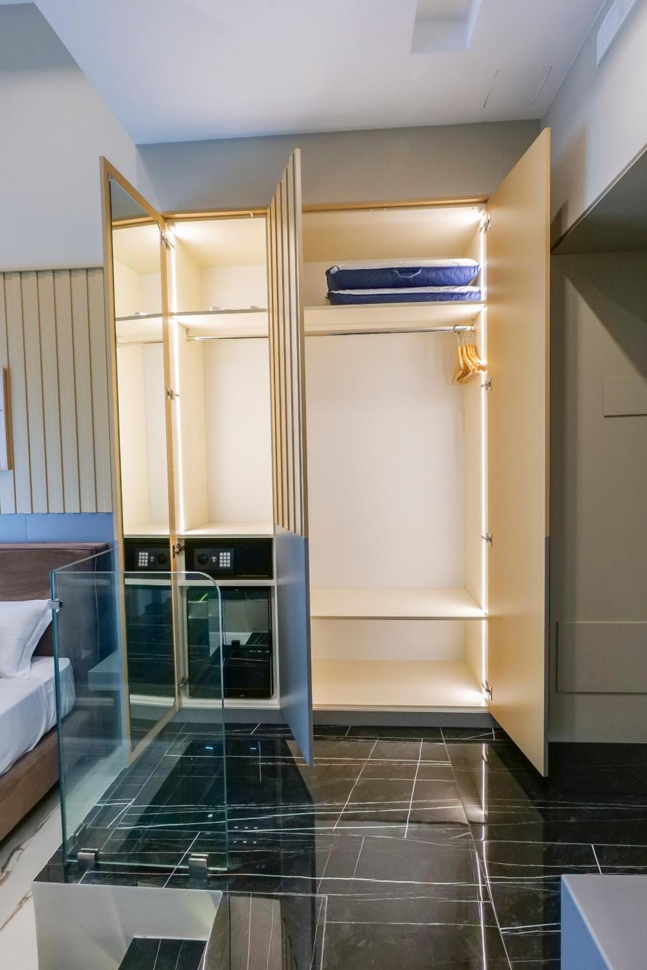 Maison San Carlo Luxury Suites Napoli Ngoại thất bức ảnh